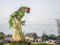 20140506182558-Mcgraw_statue_near_new_city_mall_guayaquil